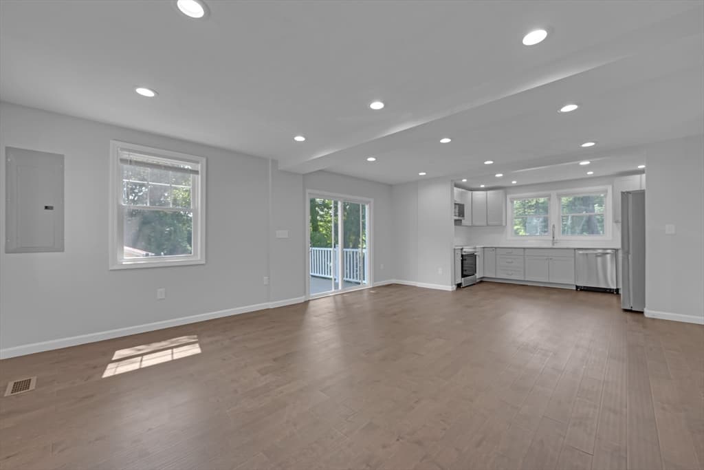 14 Hillside Road, Northborough MA 01532 photo 6