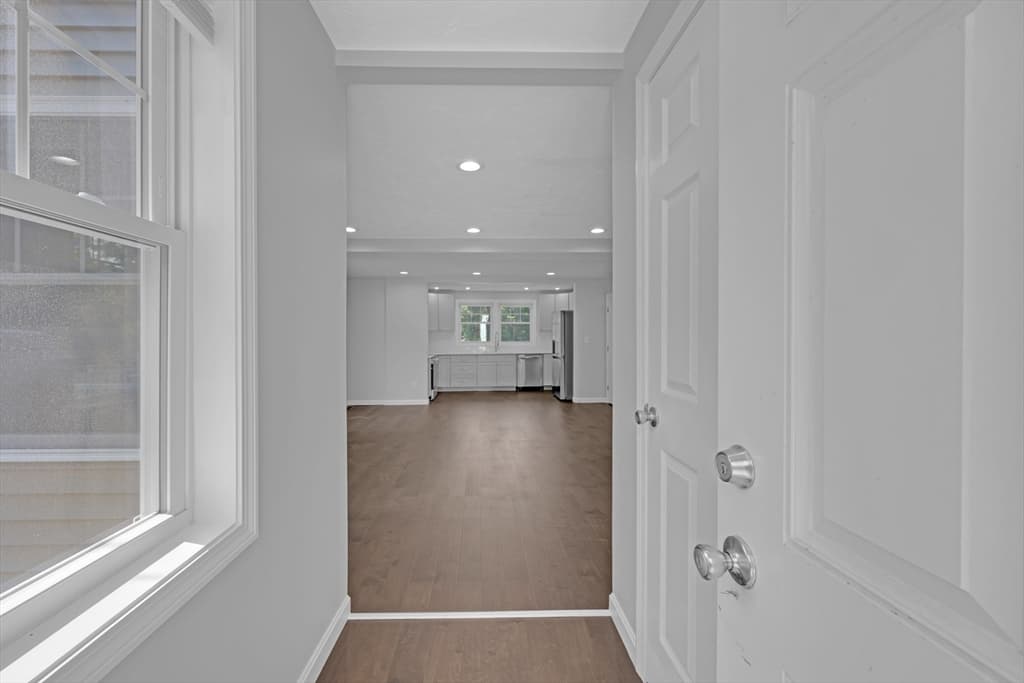 14 Hillside Road, Northborough MA 01532 photo 4