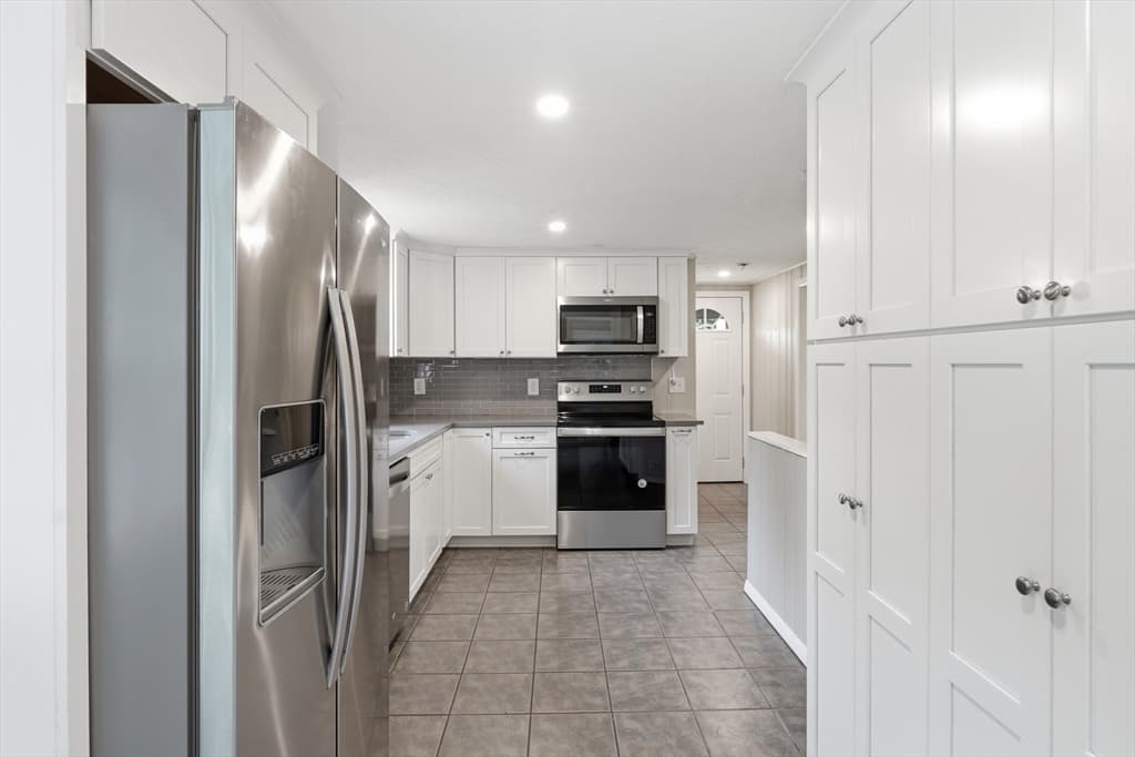 6 Hamilton Drive, Holland MA 01521 photo 8