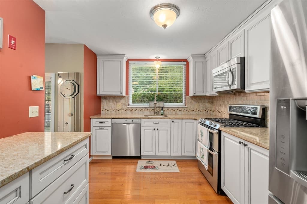 79 Gaslight Ln # 79, Easton MA 02356 photo 2