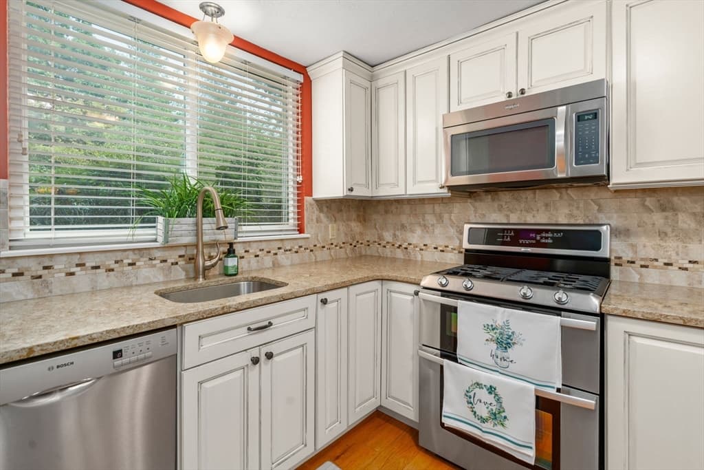79 Gaslight Ln # 79, Easton MA 02356 photo 4