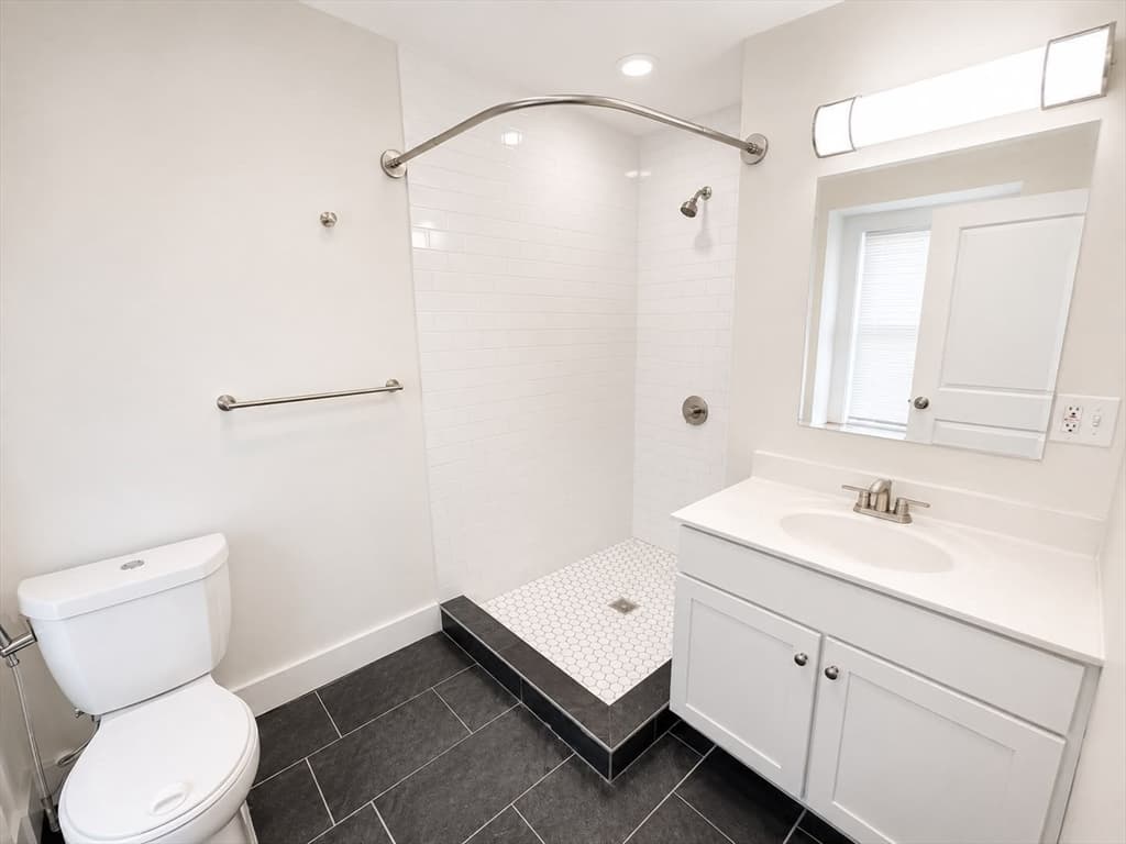 17-19 Clarence St, Boston MA 02119 photo 12