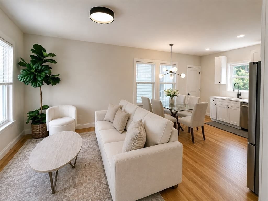 17-19 Clarence St, Boston MA 02119 photo 4