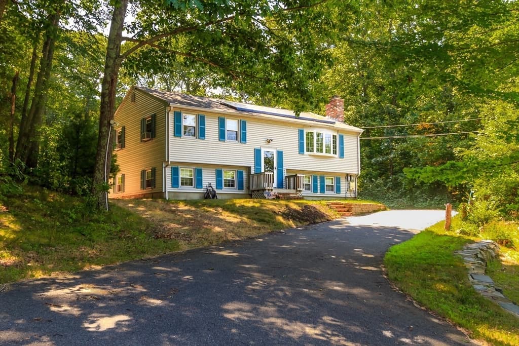 159 Scotland Rd, Newbury MA 01951