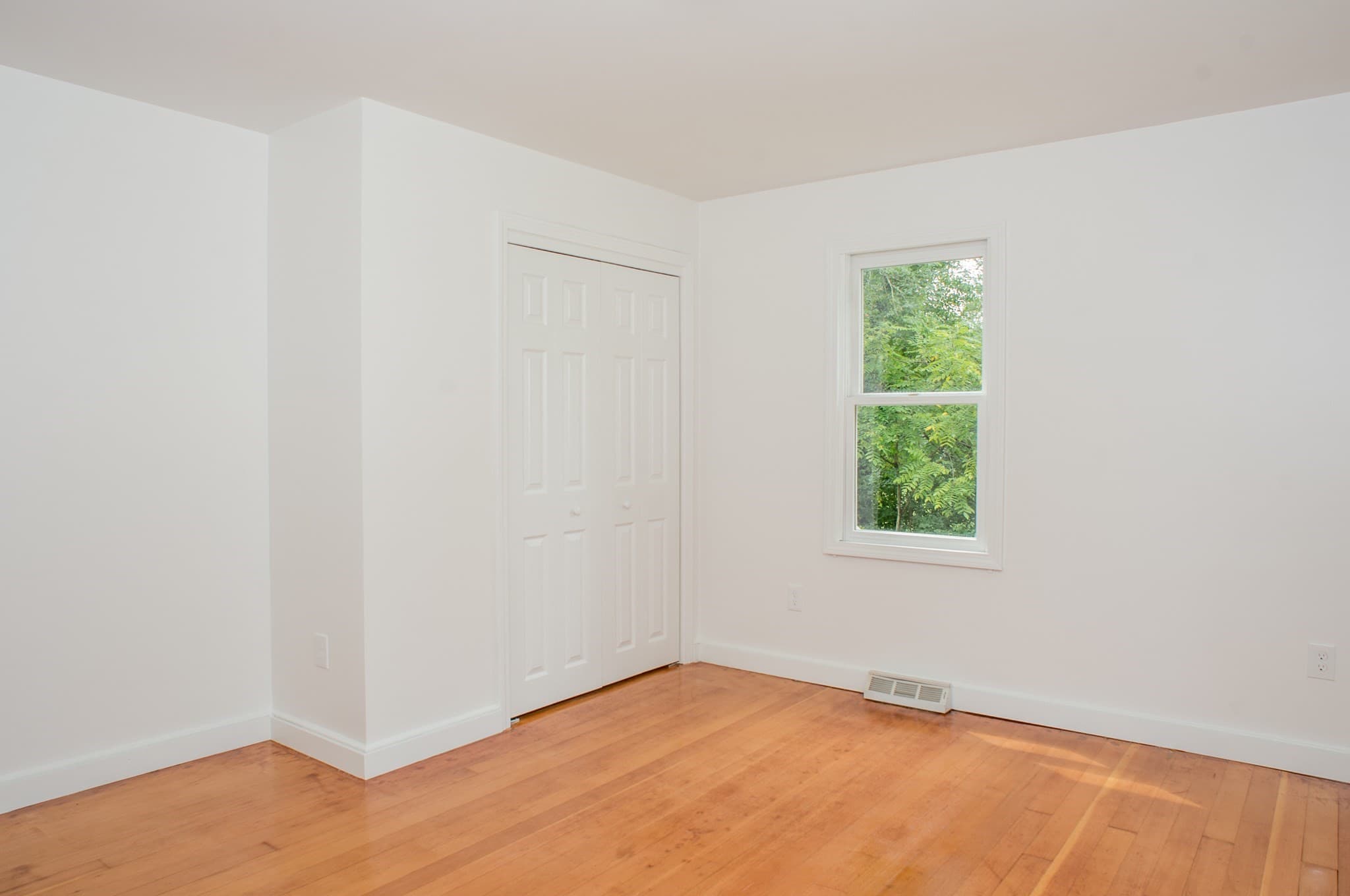 Single Family Residence at 198 Union Street, Northbridge MA 01588, Northbridge, photo 12 of 36