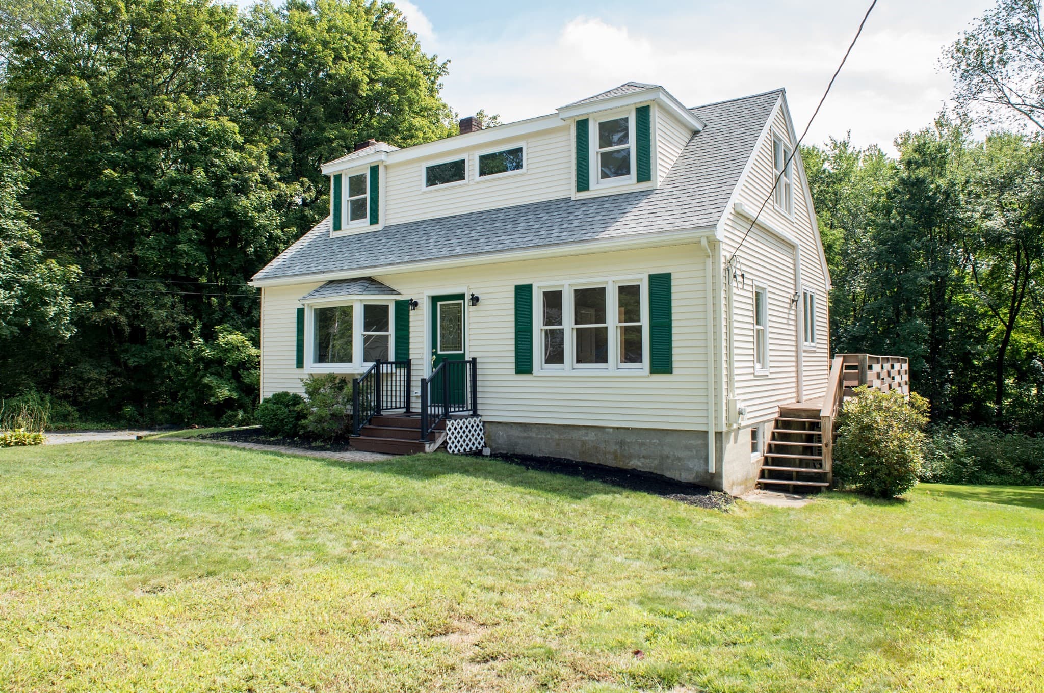 Single Family Residence at 198 Union Street, Northbridge MA 01588, Northbridge, photo 4 of 36