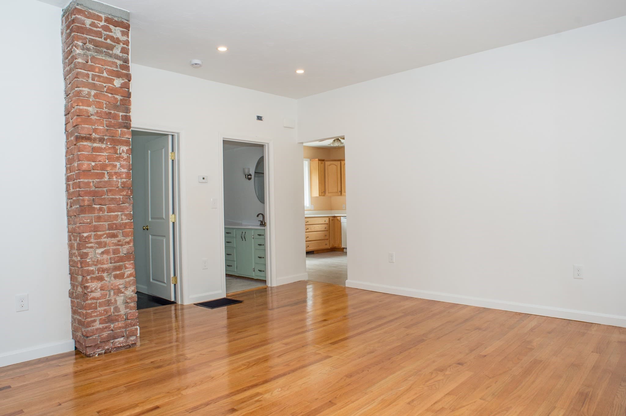 Single Family Residence at 198 Union Street, Northbridge MA 01588, Northbridge, photo 21 of 36