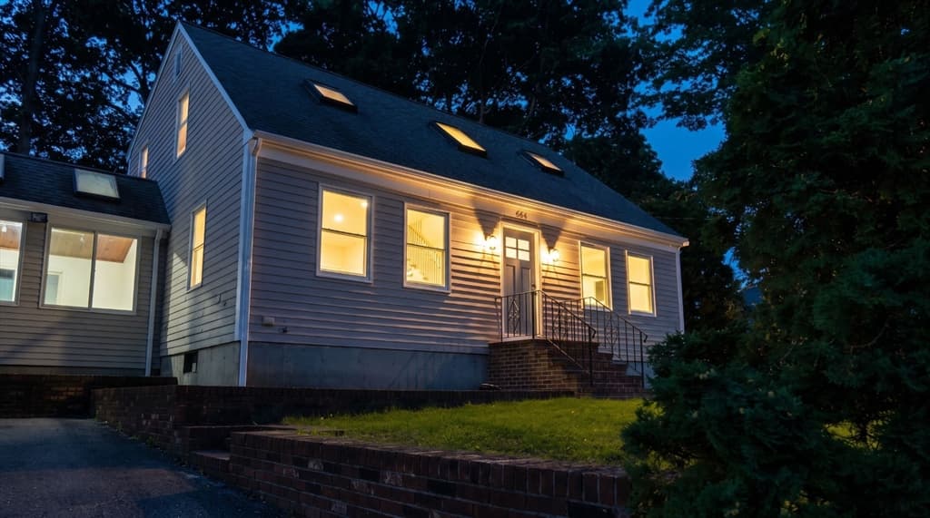664 Norman St, Fall River MA 02721 photo 25
