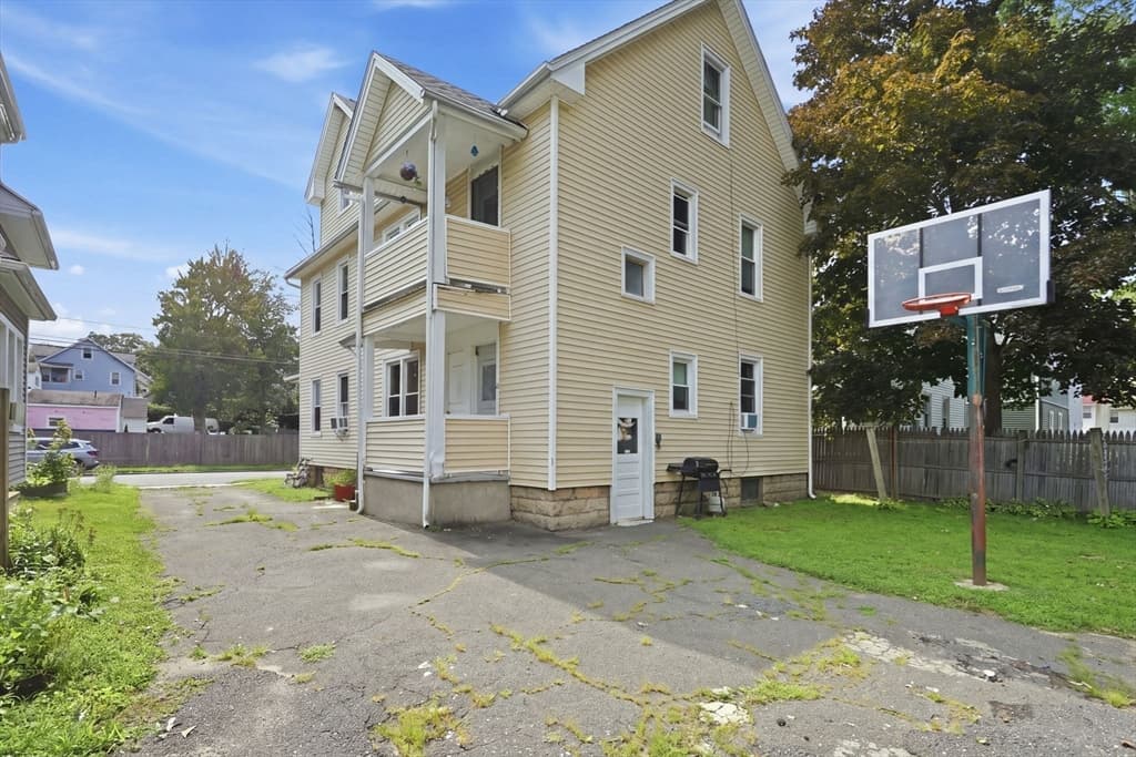 117-119 Groveland St, Springfield MA 01108 photo 37