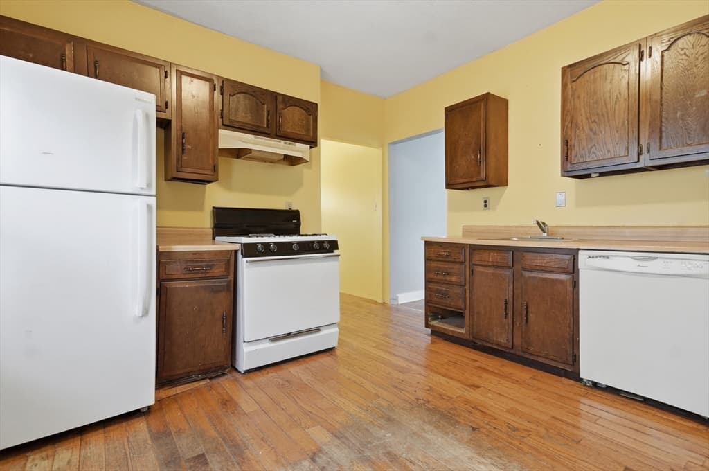 26-28 Fountain Street, Medford MA 02155 photo 8