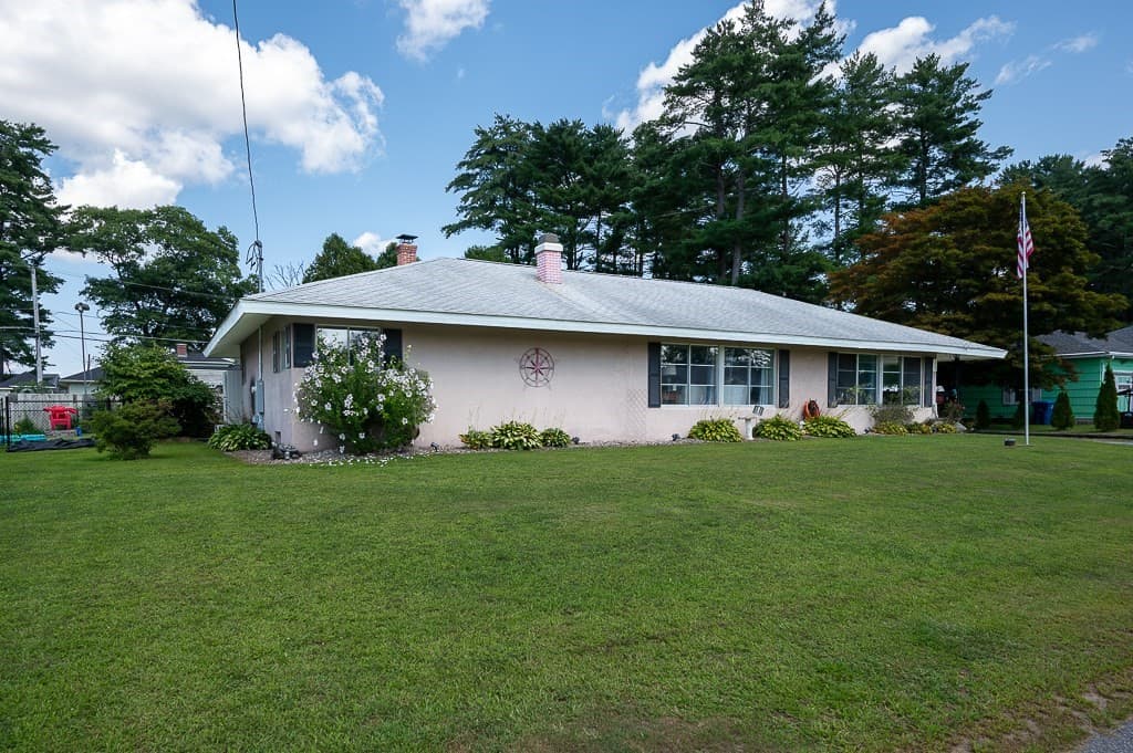 12 Elaine St, Webster MA 01570 photo 8