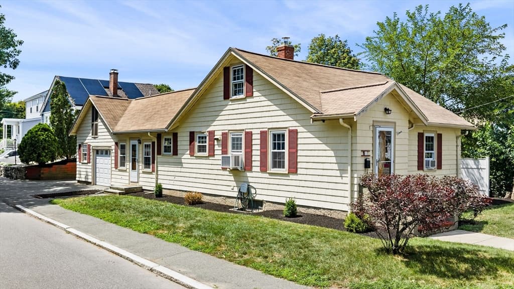 1 Douglass St, Lynn MA 01904 photo 5