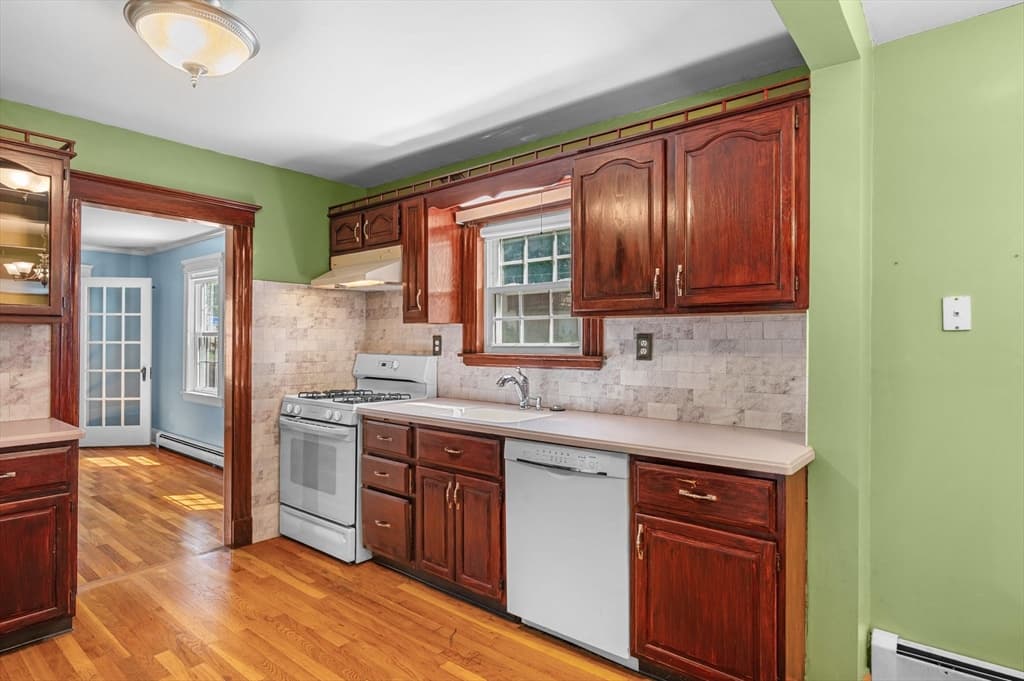 1 Douglass St, Lynn MA 01904 photo 9