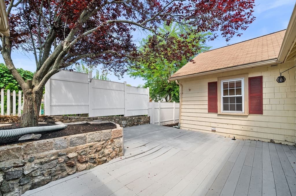 1 Douglass St, Lynn MA 01904 photo 38