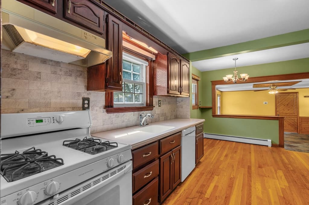 1 Douglass St, Lynn MA 01904 photo 11