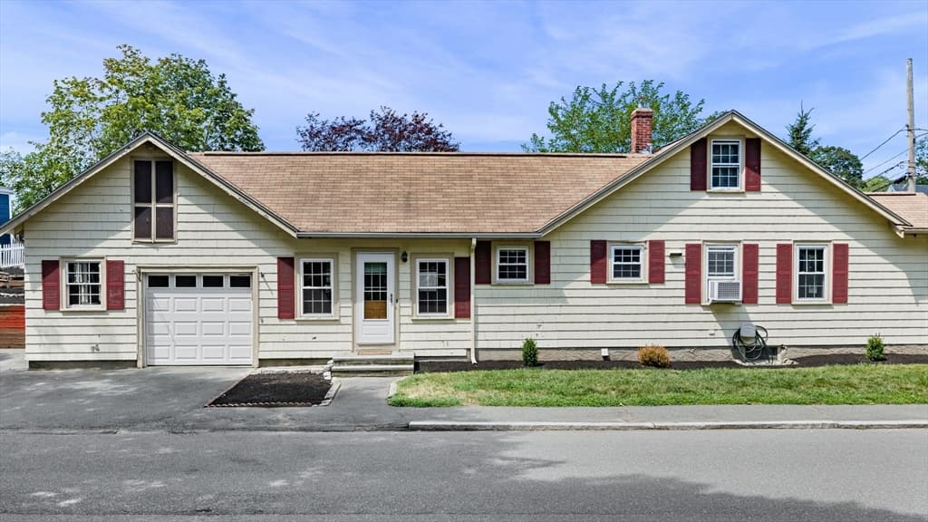1 Douglass St, Lynn MA 01904 photo 4