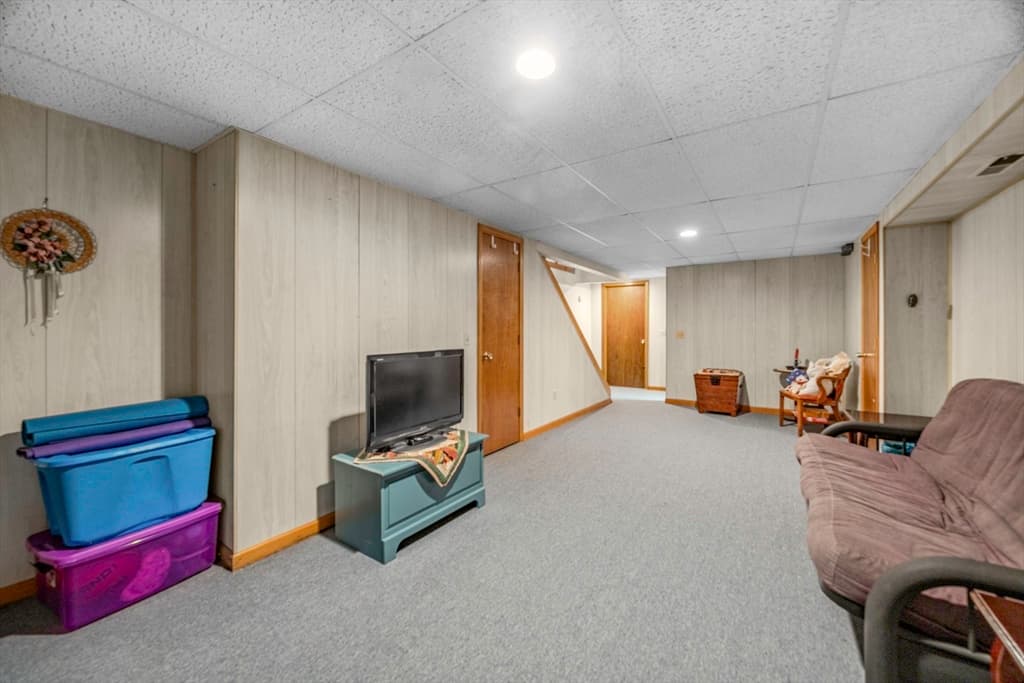 61 Abbey Memorial Dr # 108, Chicopee MA 01020 photo 27