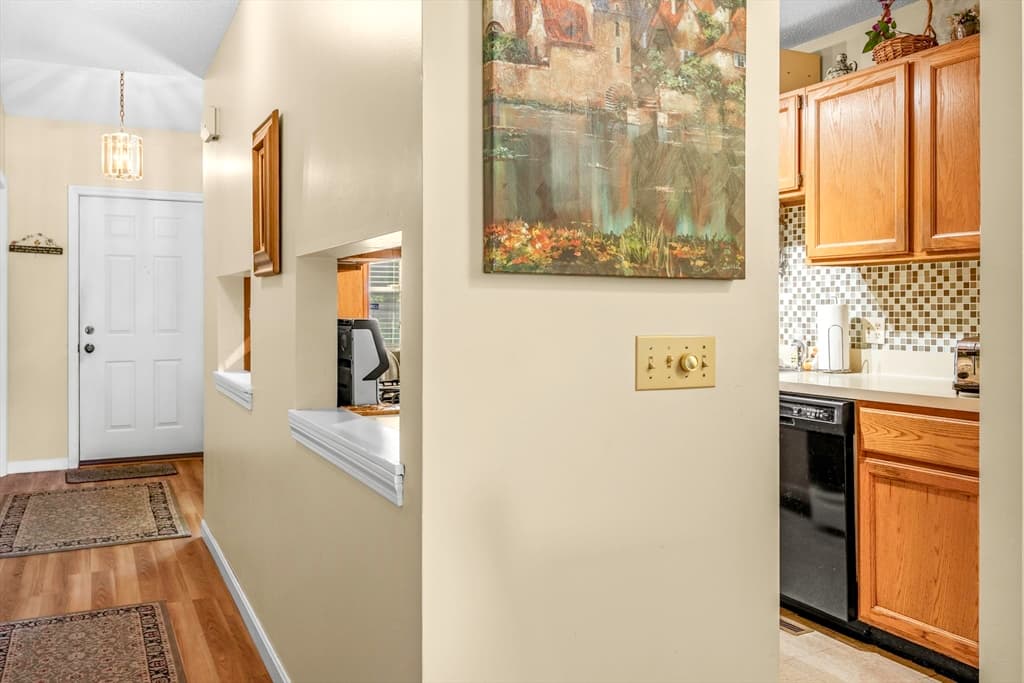 61 Abbey Memorial Dr # 108, Chicopee MA 01020 photo 18