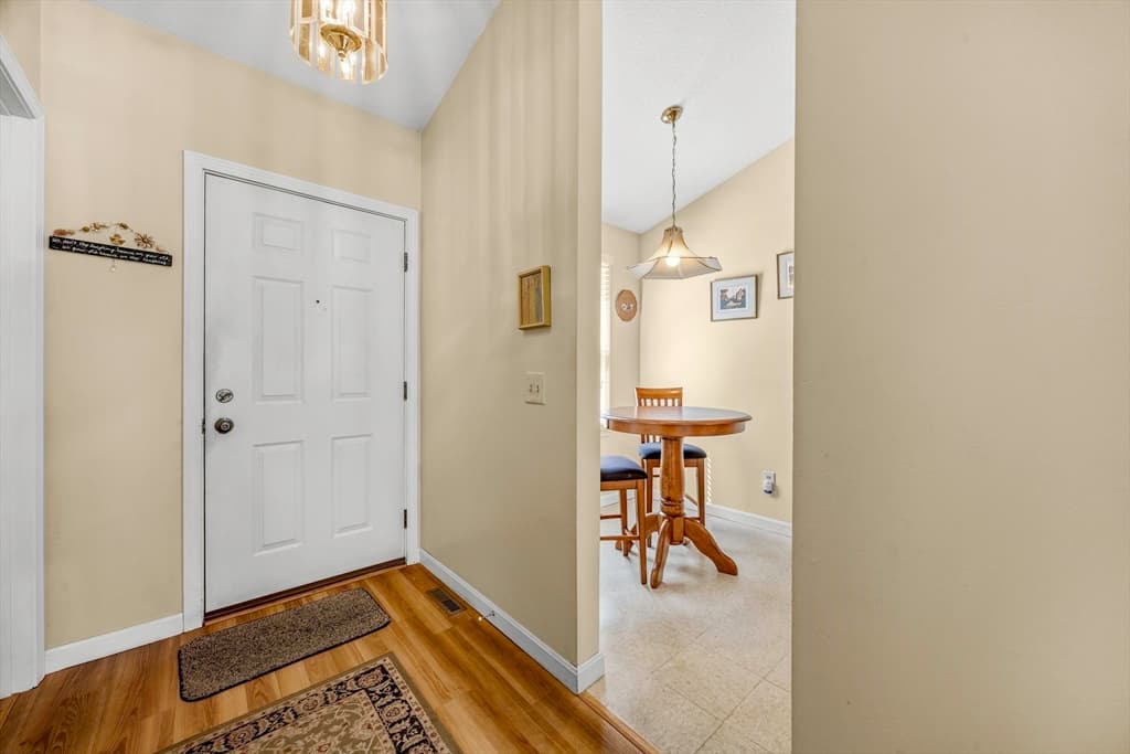 61 Abbey Memorial Dr # 108, Chicopee MA 01020 photo 4
