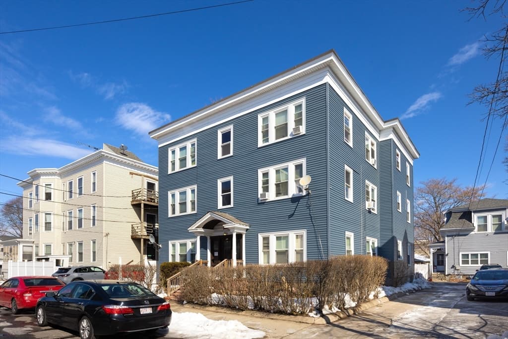 53 Arlington St, Lynn MA 01902 photo 2
