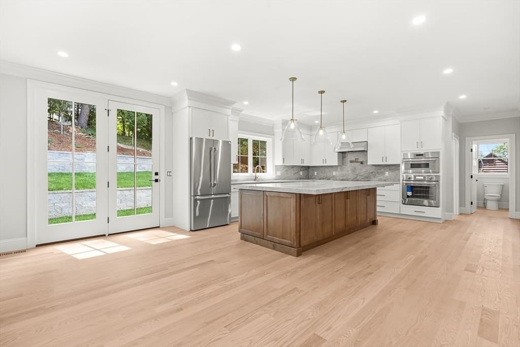 23 Wareland Rd, Wellesley MA 02481 photo 4