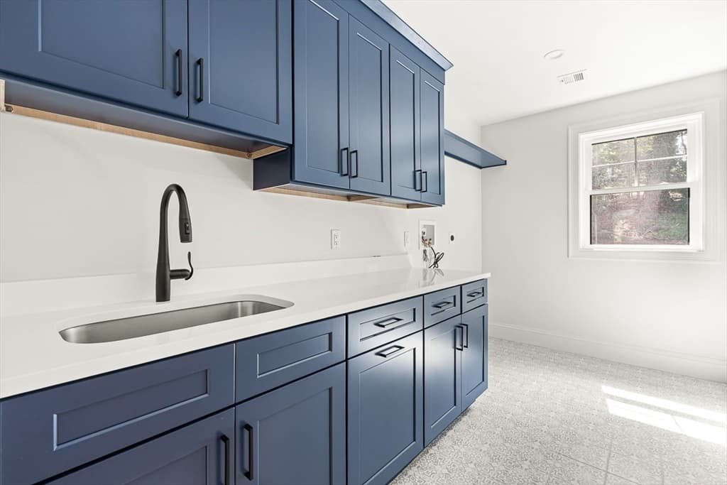 23 Wareland Rd, Wellesley MA 02481 photo 8