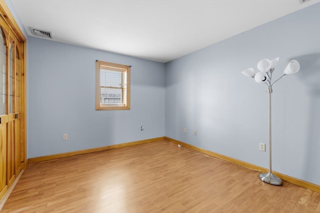 96 Locust St, New Bedford MA 02740 photo 9