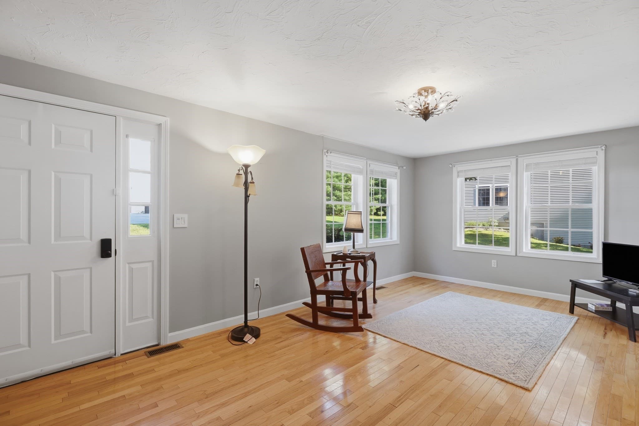 Condominium at 37 West Meadow Estates Drive # 37, Townsend MA 01474, Townsend, photo 3 of 33