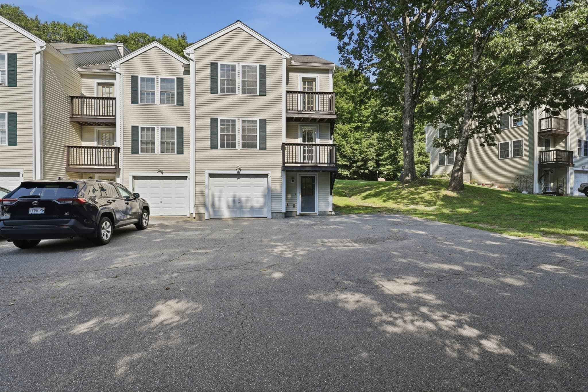 Condominium at 37 West Meadow Estates Drive # 37, Townsend MA 01474, Townsend, photo 32 of 33