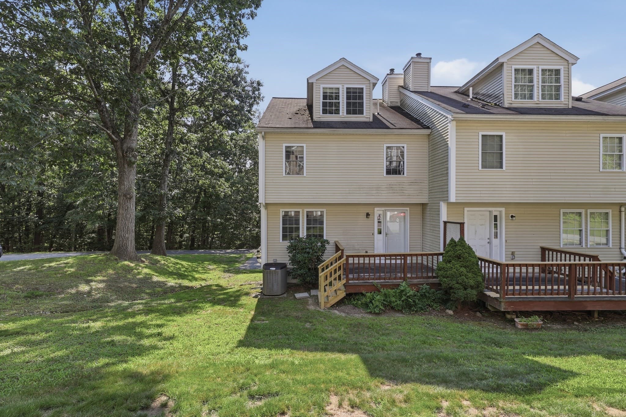 Condominium at 37 West Meadow Estates Drive # 37, Townsend MA 01474, Townsend, photo 30 of 33