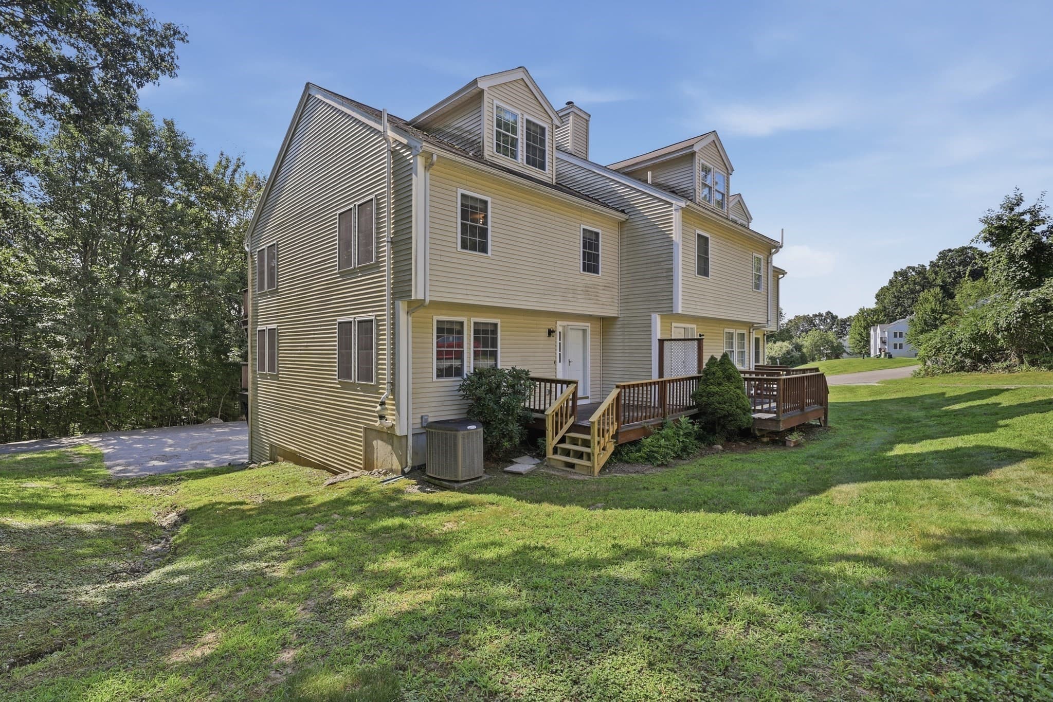 Condominium at 37 West Meadow Estates Drive # 37, Townsend MA 01474, Townsend, photo 29 of 33