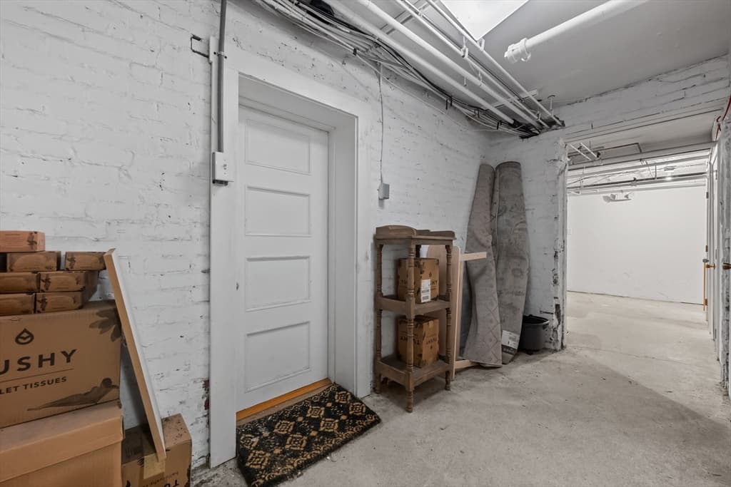 36 Elm St # B, Worcester MA 01609 photo 20