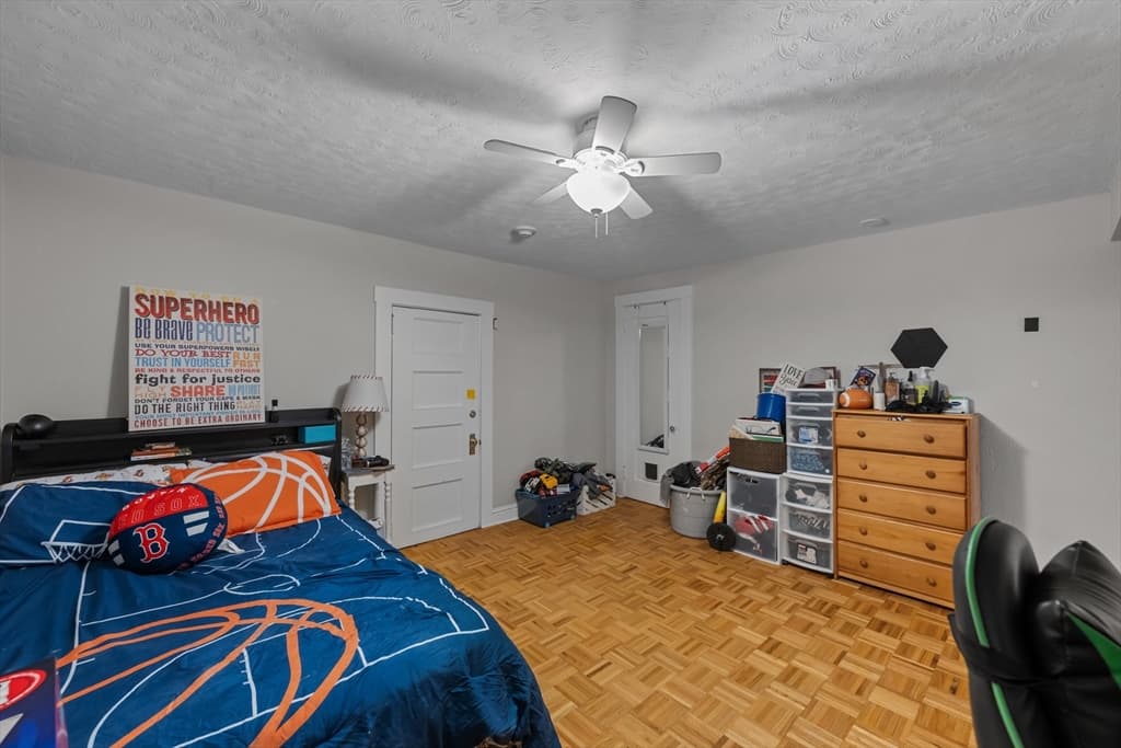 36 Elm St # B, Worcester MA 01609 photo 18