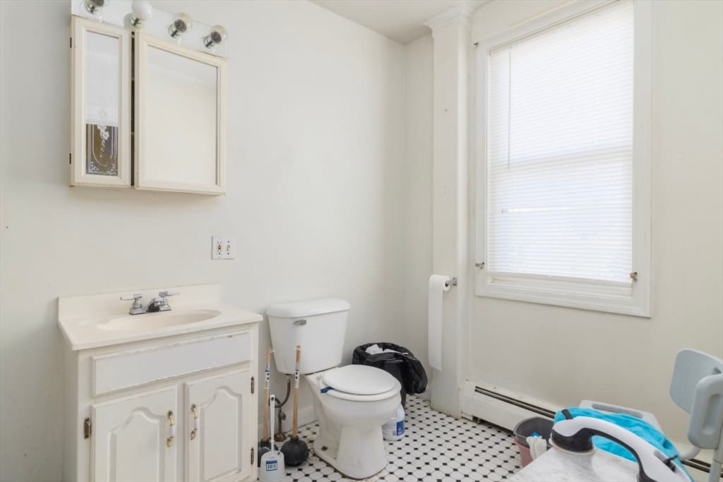 681 Providence St, West Warwick RI 02893 photo 17