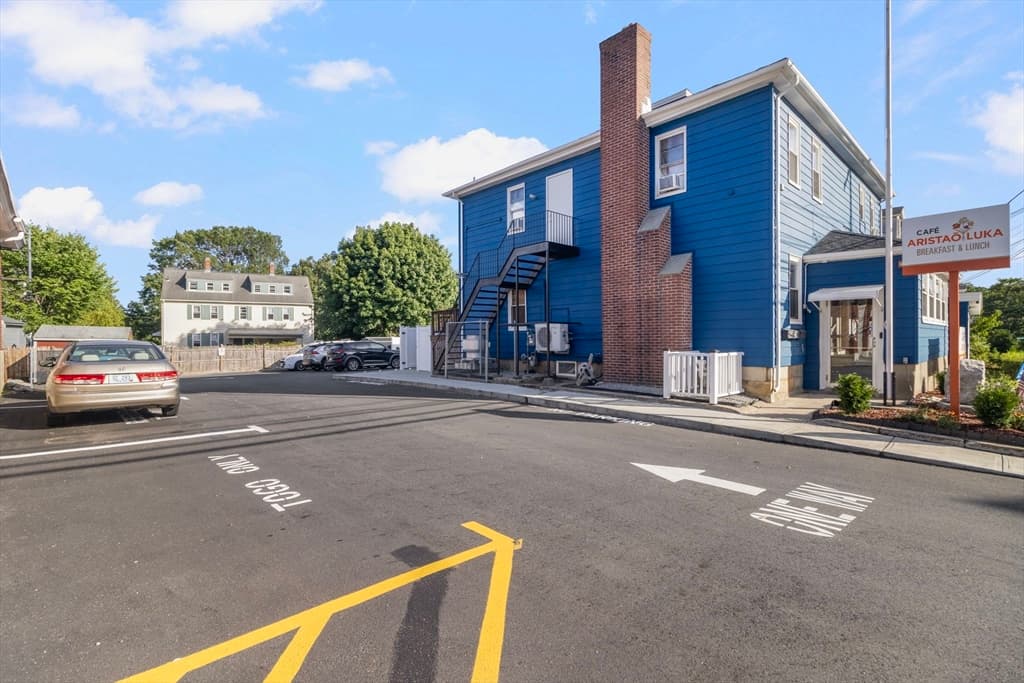 681 Providence St, West Warwick RI 02893 photo 40