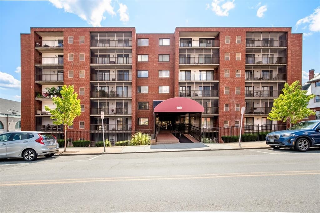 100 High St # 206, Medford MA 02155
