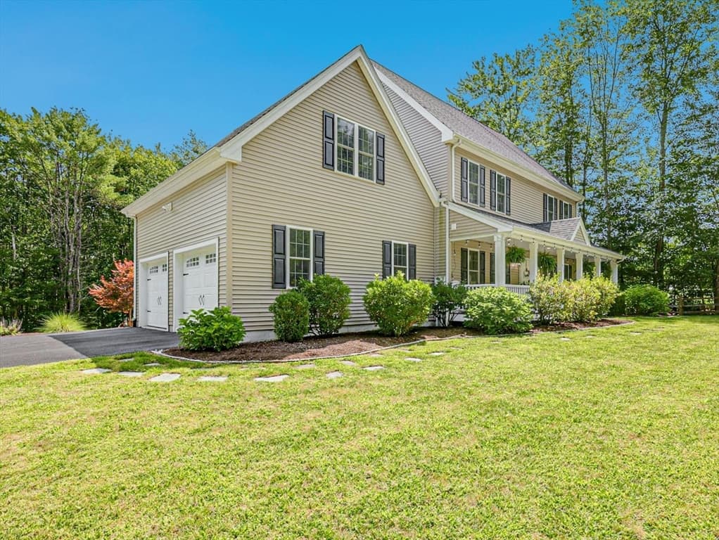 424 Langen Rd, Lancaster MA 01523 photo 3