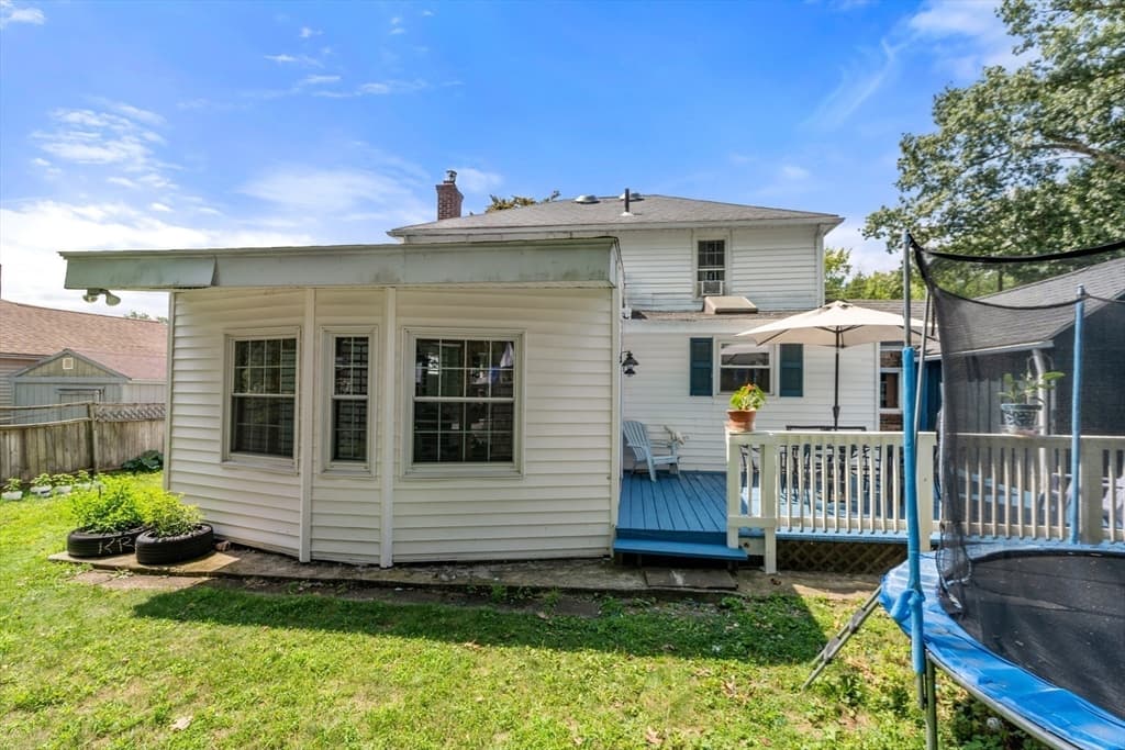 423 Tiffany St, Springfield MA 01108 photo 33