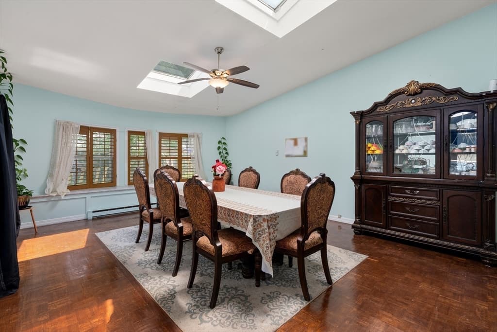 423 Tiffany St, Springfield MA 01108 photo 11