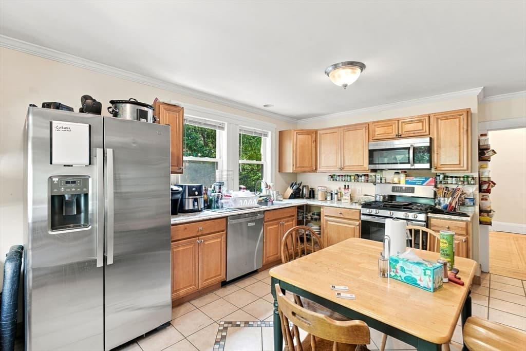 118 Auburn Street, Medford MA 02155 photo 4