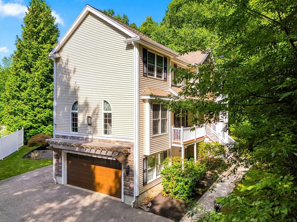 18 Parsonage Hill Rd., Haverhill MA 01832