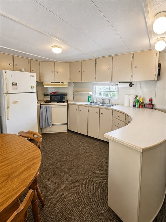 39 Melody Dr, Plainville MA 02762 photo 7