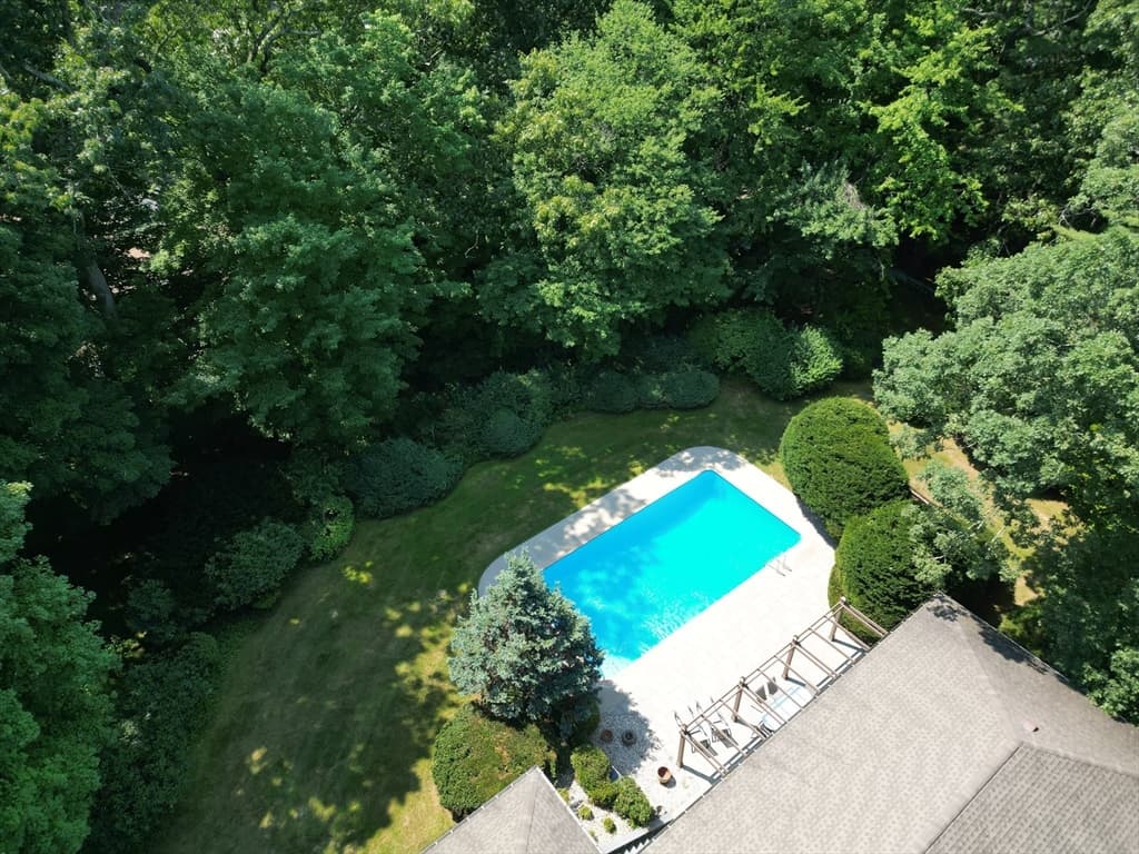 200 Crestview Circle, Longmeadow MA 01106 photo 34