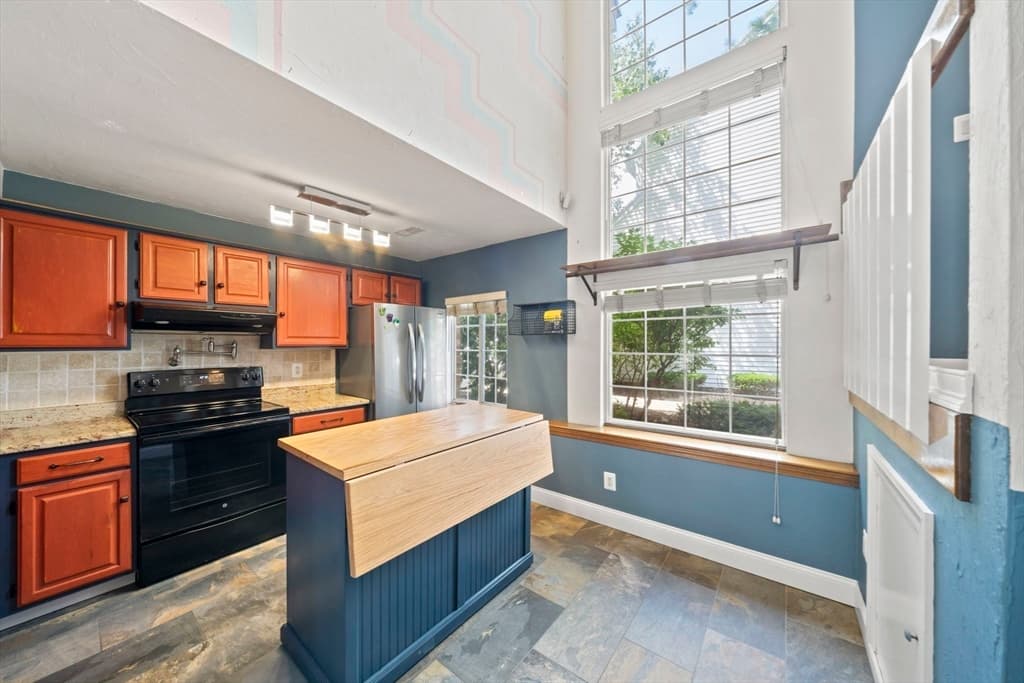 171 Tall Oaks Dr # F, Weymouth MA 02190 photo 5