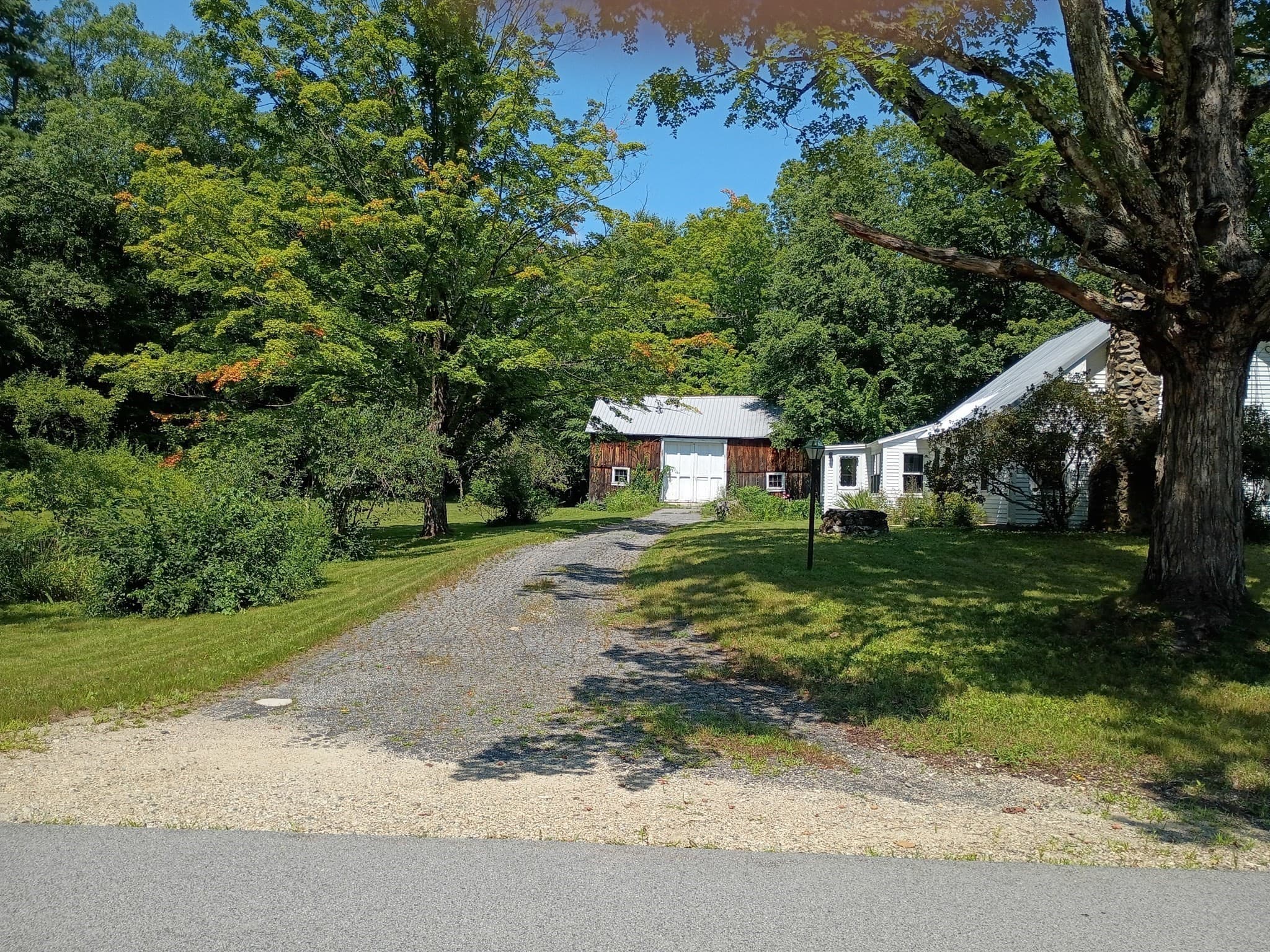 Single Family Residence at 182 Neilson Rd, New Salem MA 01833, photo 3 of 9