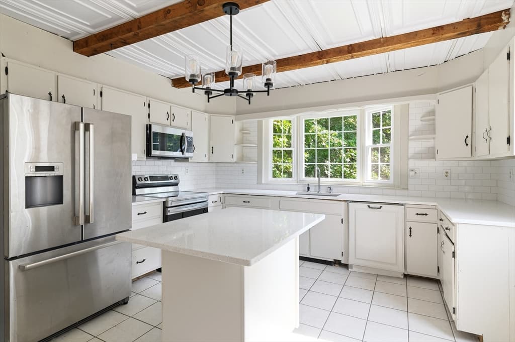 69 Main St, Kingston MA 02364 photo 5