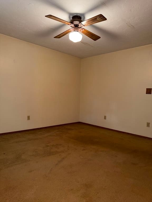 Condominium at 14 Tiffany Circle # 14, Millbury MA 01527, Millbury, photo 20 of 23