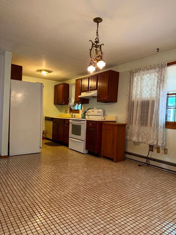 Condominium at 14 Tiffany Circle # 14, Millbury MA 01527, Millbury, photo 19 of 23