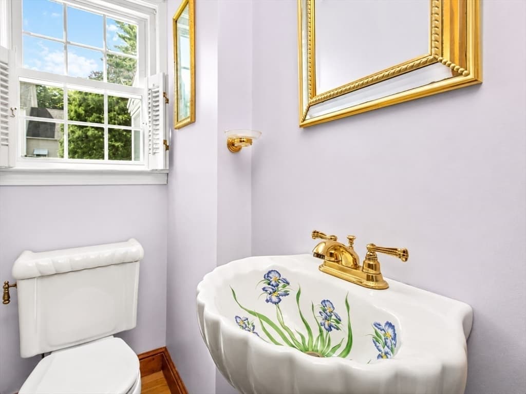 37 Nahanton Ave, Milton MA 02186 photo 10