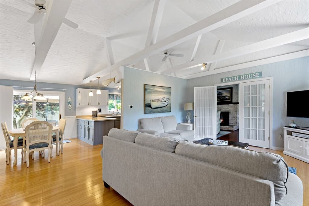 3 Mcnamara Ave, Yarmouth MA 02673 photo 5